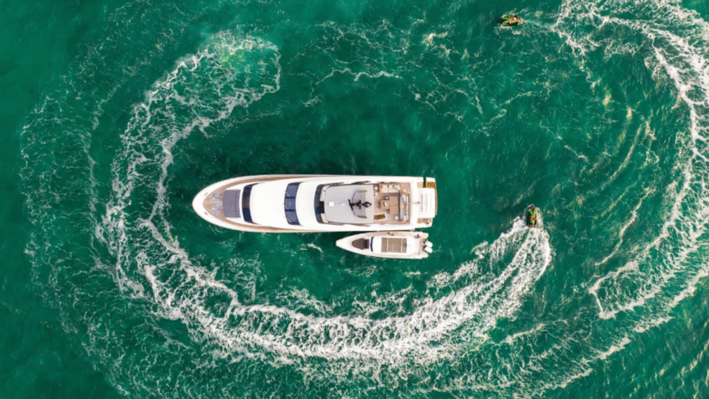 private yacht 97' San Lorenzo